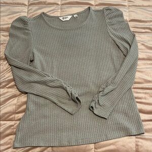 Candace Cameron Bure Long Sleeve Puff Shoulder tee